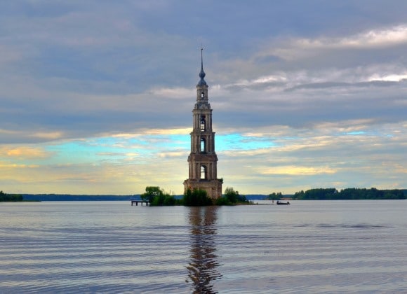 из Санкт-Петербурга